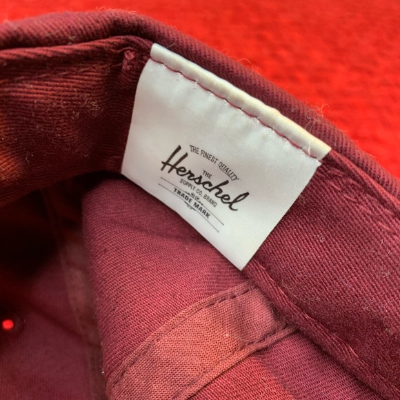 Herschel Supply Co Hat - Picture 5 of 7